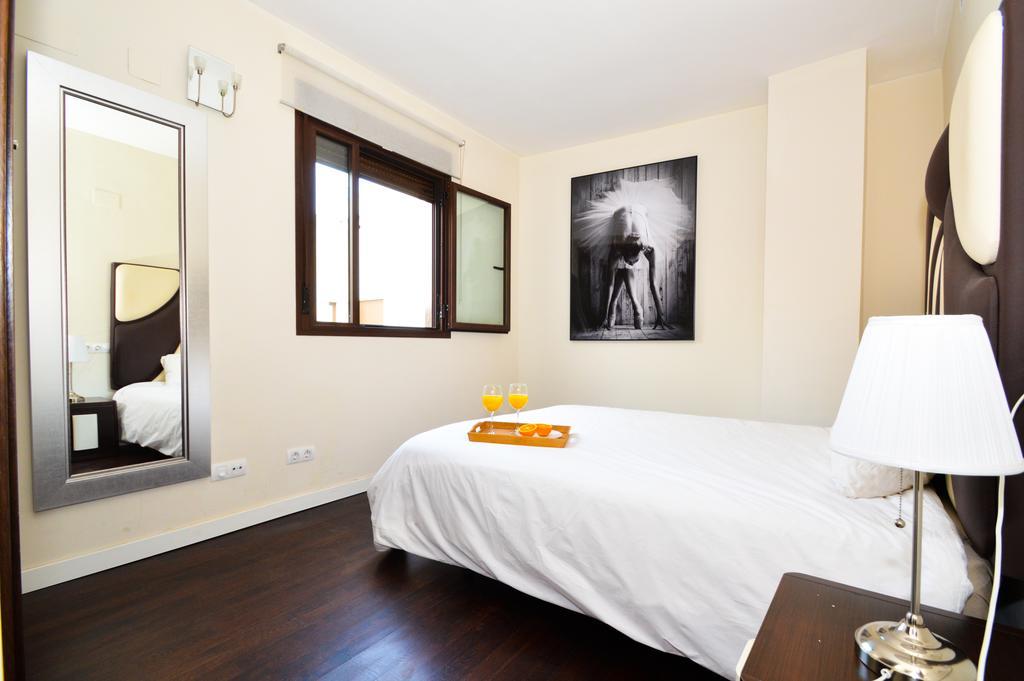Apartmán The Zentral Museo Sevilla Exteriér fotografie